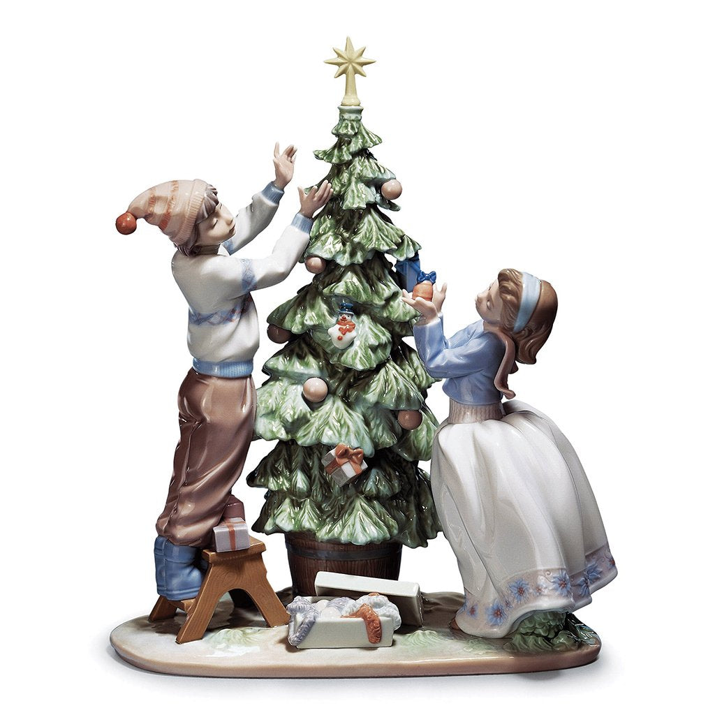 Lladro Christmas Trimming the Tree-Christmas-Goviers