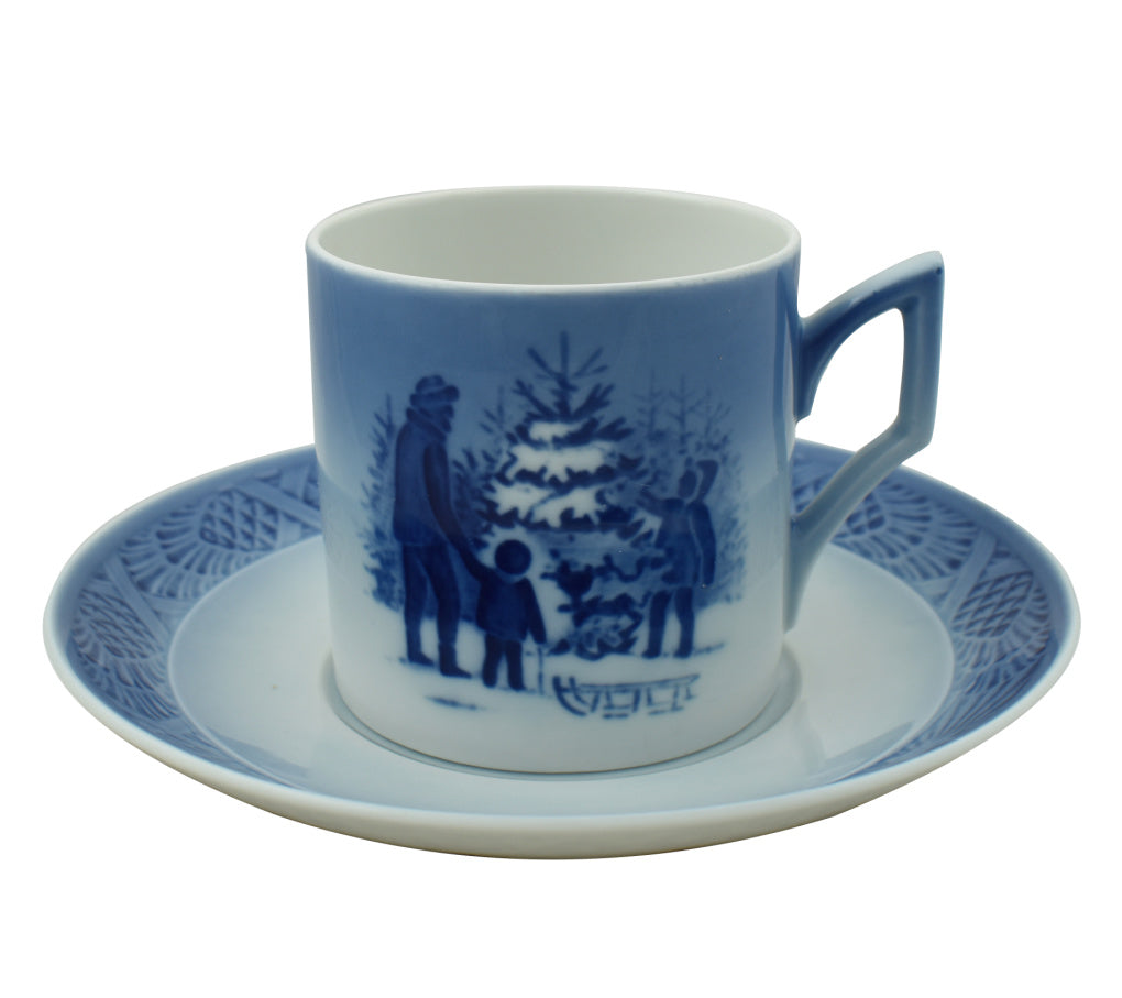 Royal Copenhagen 1979 Choosing a Christmas Tree Set-collectables-Goviers